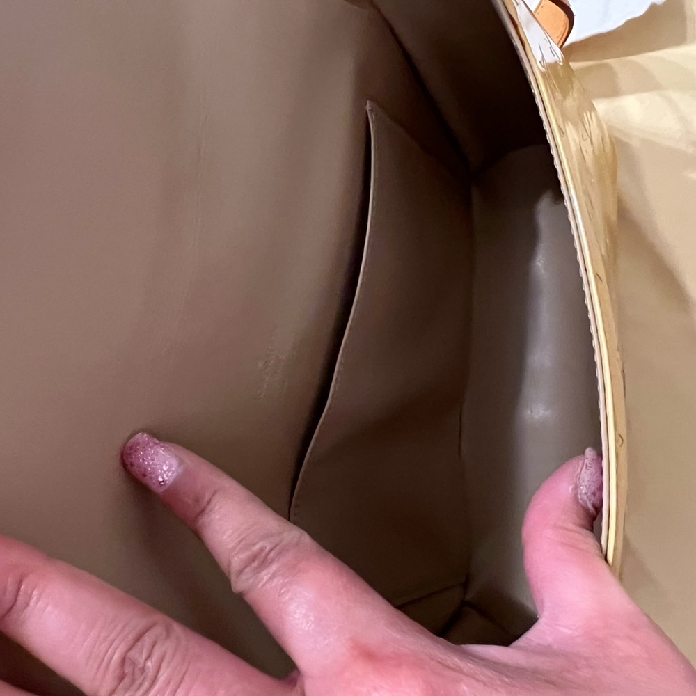 Vernis Thompson - Picture 6 of 13